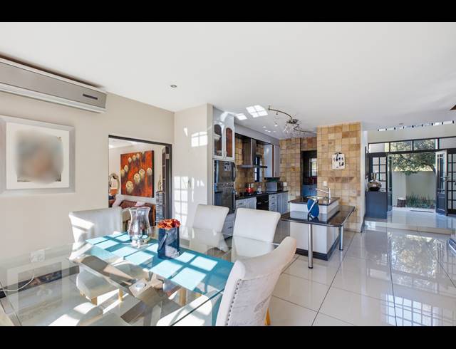 4 BEDROOM HOUSE FOR SALE IN LONEHILL